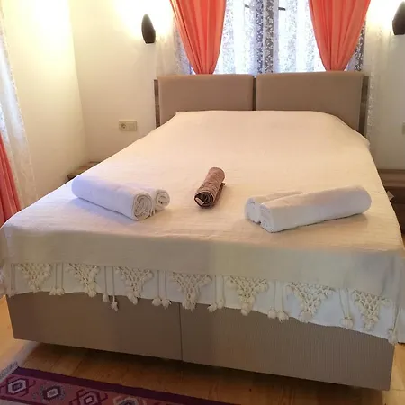 Ipek Butik Çıralı